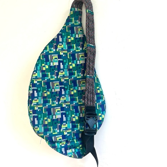 Kavu Geometric Rope Sling Nylon Block Print Backpack Crossbody Backpack EUC - Picture 7 of 13